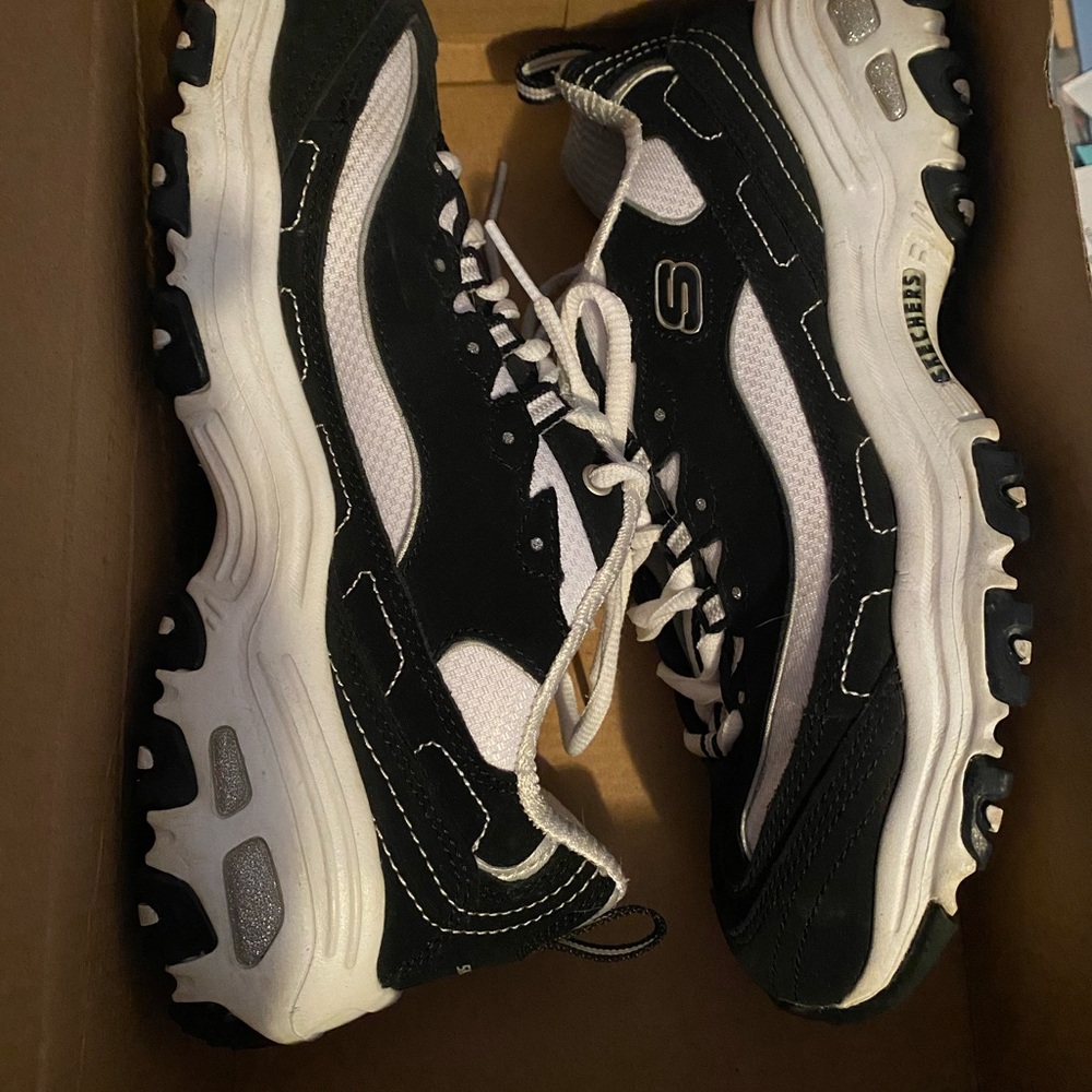 Skechers D'Lites Black and White Women's Sneakers